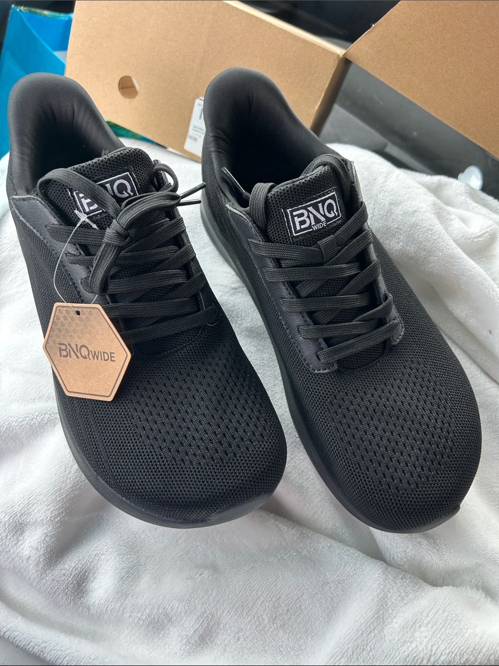Wide Men's Black Athletic Sneakers - Breathable Lightweight Comfort